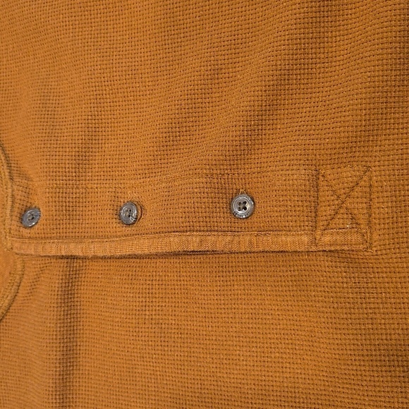 BLAKE SHELTON X LANDS' END THERMAL KNIT HENLEY. SIZE MEDIUM TALL.38-40. - Picture 6 of 6